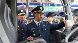Peringati Harhubnas, Wali Kota Blitar Resmikan Armada Baru Angkutan Sekolah Gratis