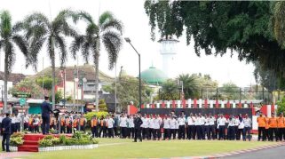 Harhubnas, Pemkot Blitar Serahkan Santunan hingga BPJS untuk Juru Parkir