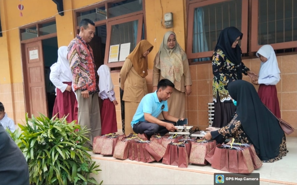 Dapur MBG Sigap Ganti Menu Bau, Siswa di Pragaan Dapatkan Makanan Baru